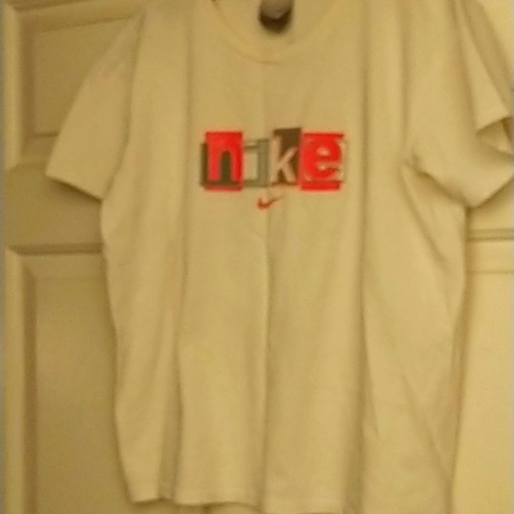 Women's Nike Short sleeve T-shirt (L) & Nike visor